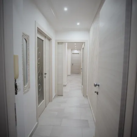 ベッド・アンド・ブレックファスト Central Apartments 4*