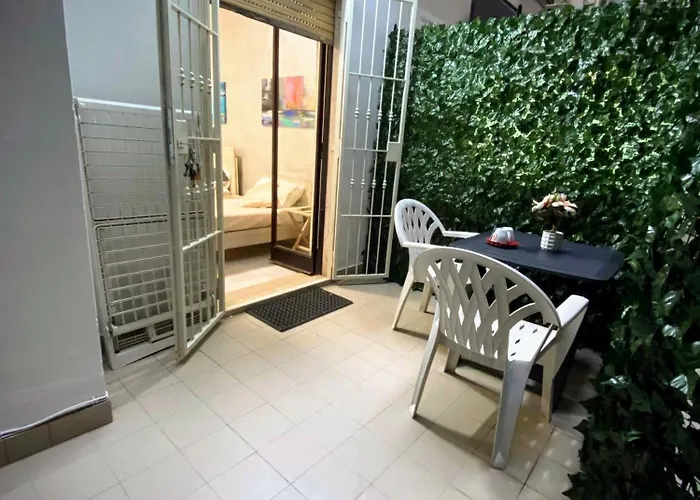 Central Apartments 住宿加早餐酒店 4*