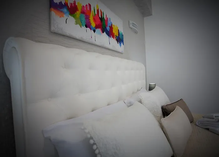 Central Apartments 4* 克罗托内