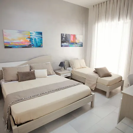 Bed & Breakfast Central Apartments 4*