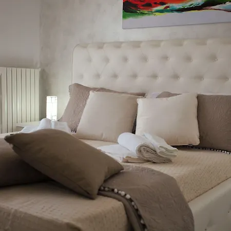 Bed & Breakfast Central Apartments Crotone