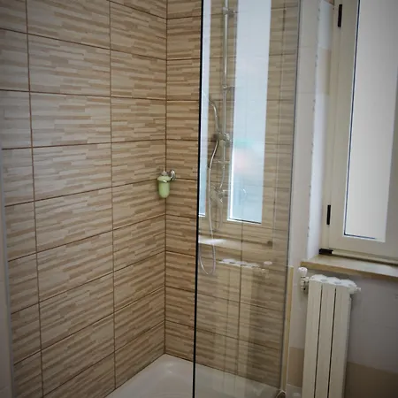 Central Apartments 4*