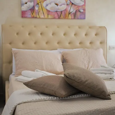 Bed & Breakfast Central Apartments 3*
