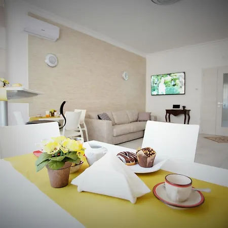 Central Apartments Отель типа 