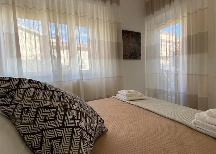 Central Apartments 4* Crotone