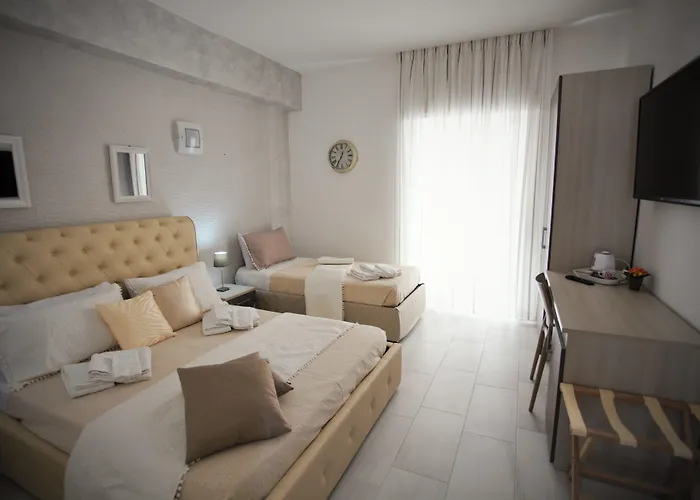 Central Apartments Bed & Breakfast 4*