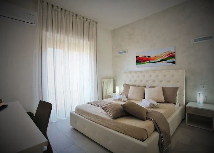 Central Apartments 4* Crotone