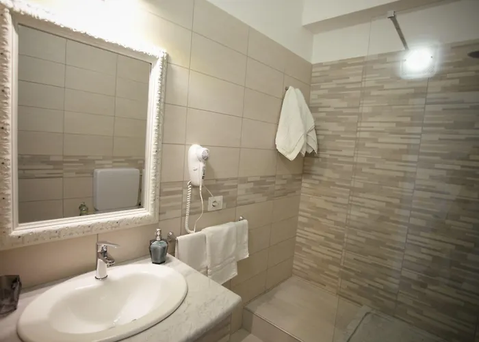 Central Apartments 4*