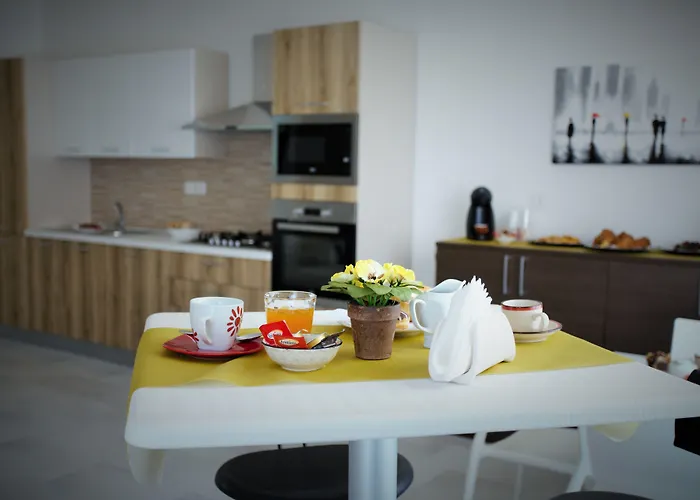 Central Apartments 4*