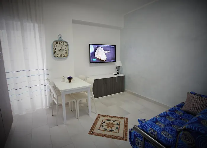 Central Apartments Bed & Breakfast Crotone