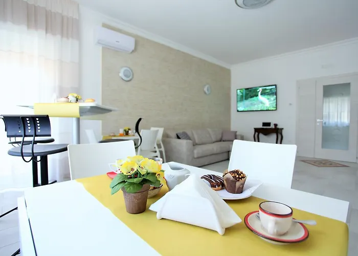 Central Apartments 4* Crotone