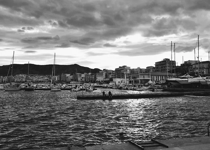 Central Apartments Crotone